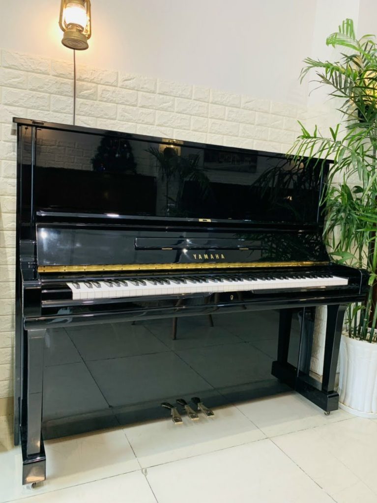 Yamaha U3A