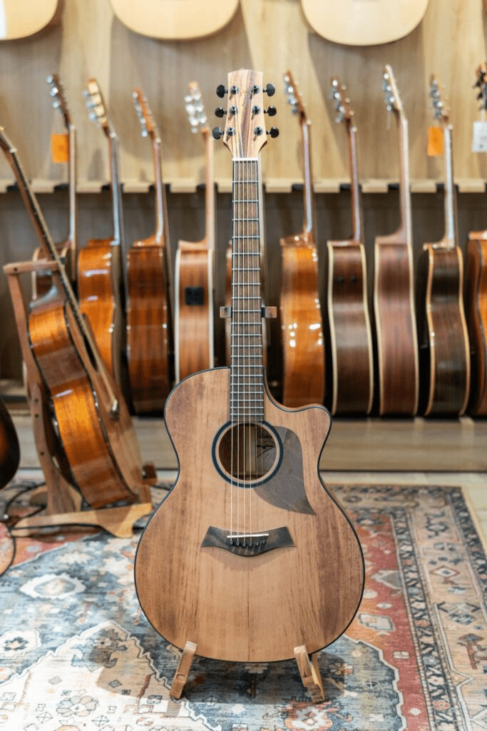 Đàn Guitar