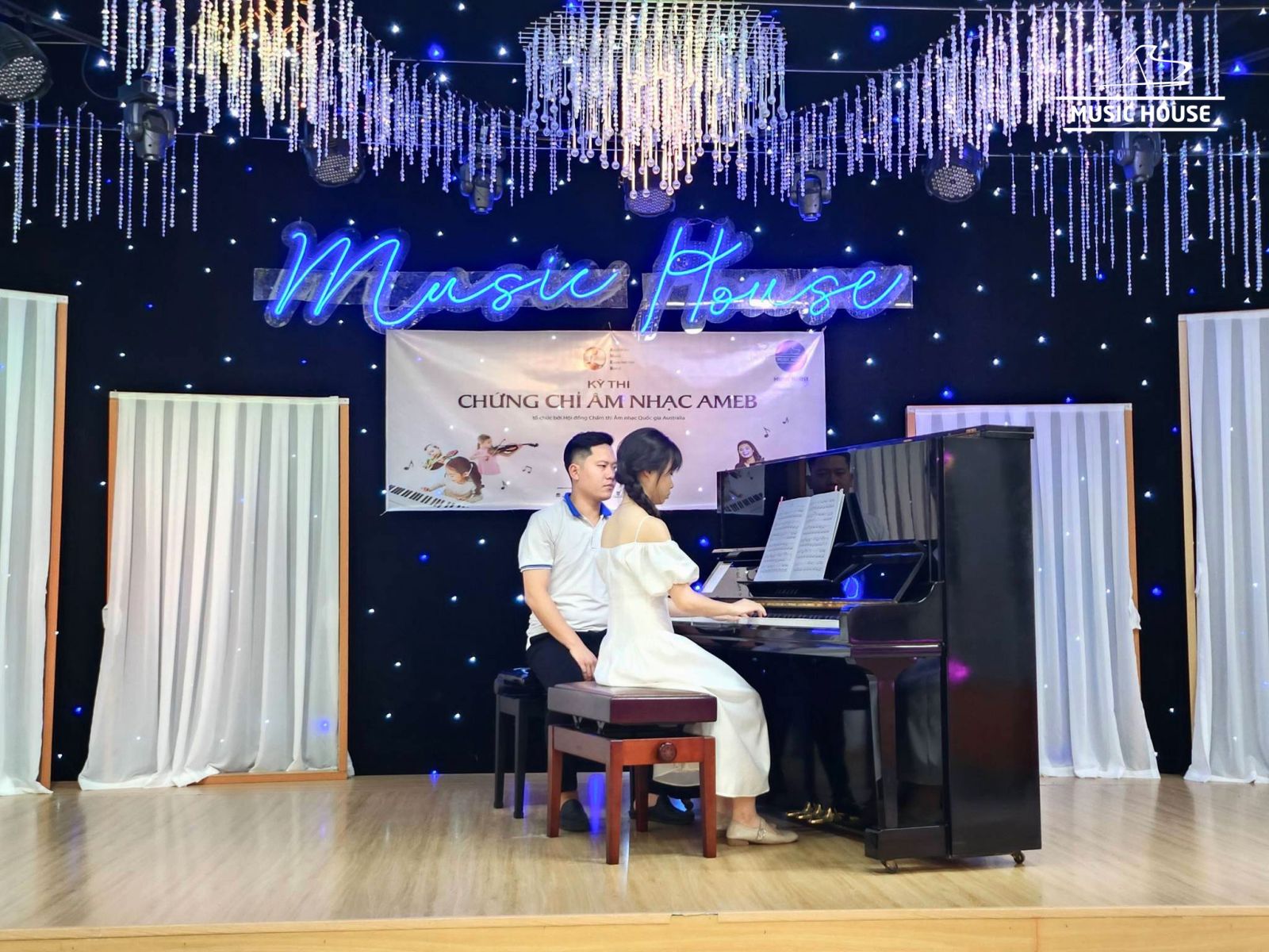 Piano - Ôn thi Đại học, Cao đẳng - 1 kèm 1 (Buổi 30 phút)
